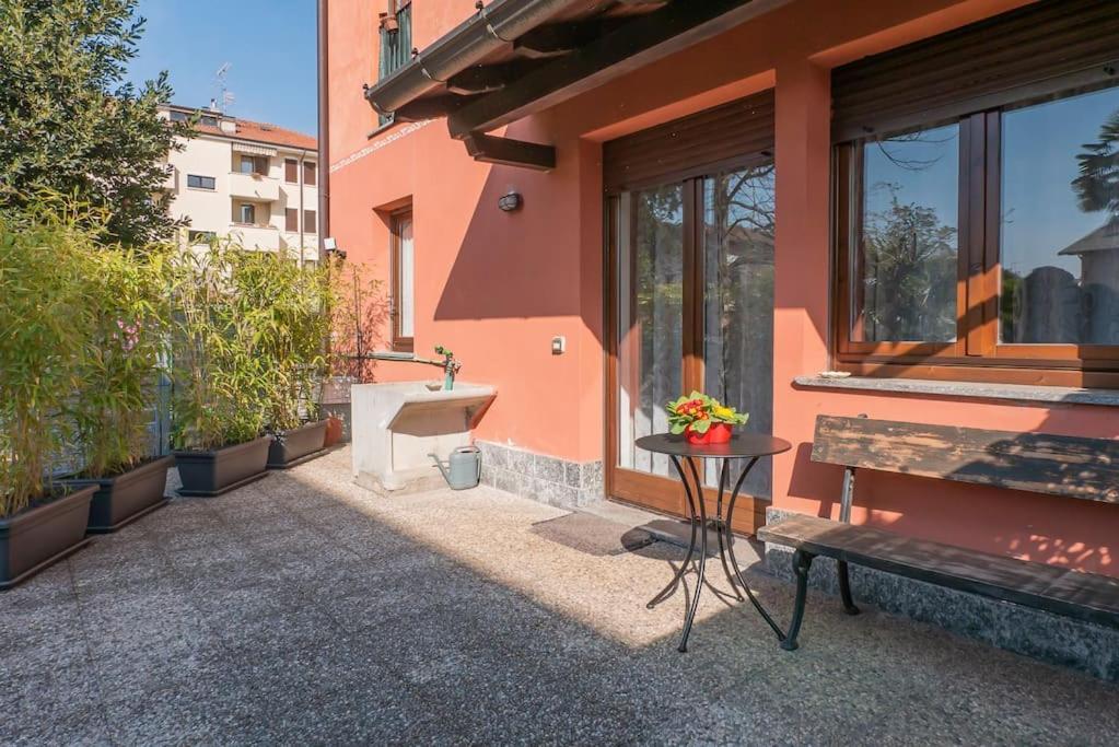 Appartement Le Rose à Venegono Superiore Extérieur photo